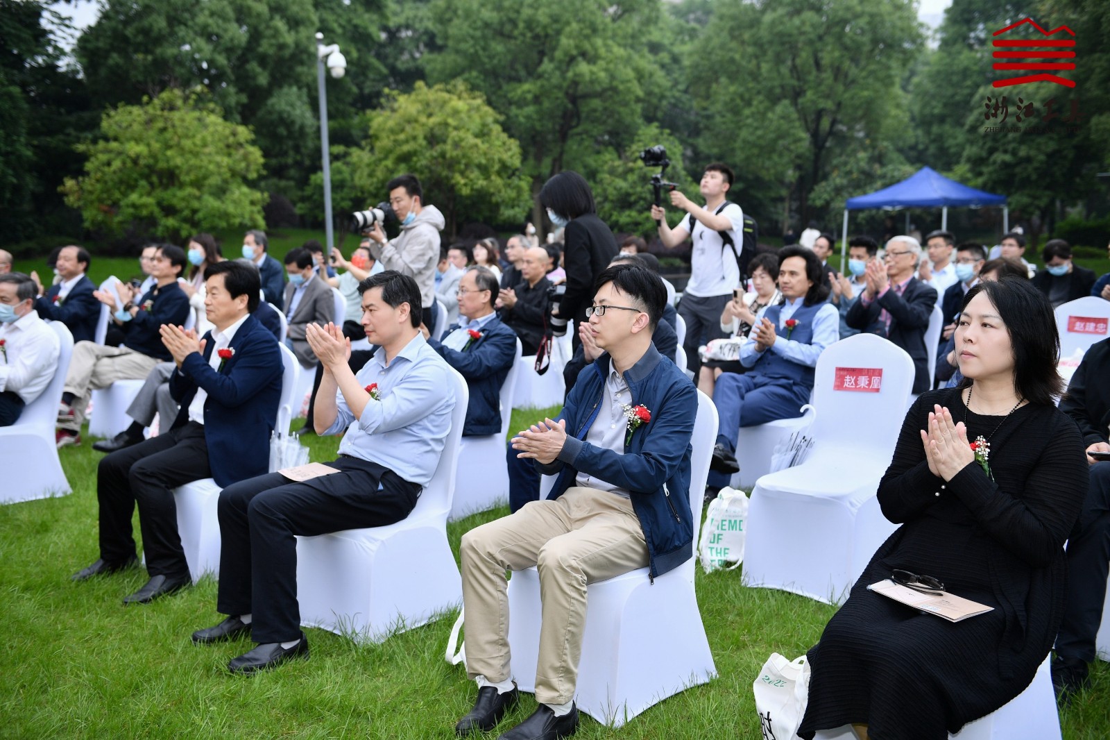 1653879754735609.jpg b044b4b35298adc0f5aa853751ab2ea.jpg